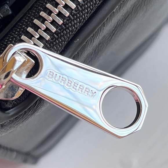 BURBERRY Lola Quilted Leather Wallet on a Strap- Black - Picture 11 of 12